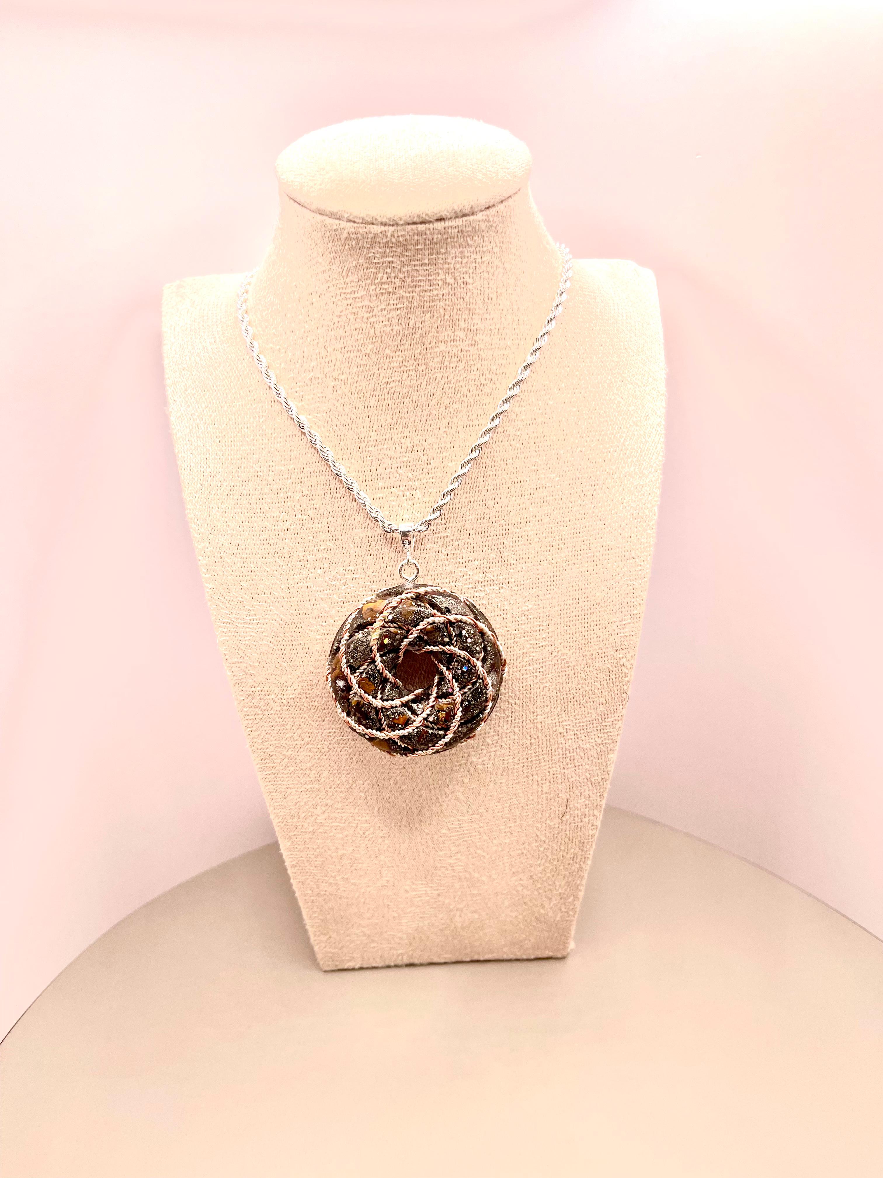 Pandantiv Toroidal – Protecție, Energie și Armonizare