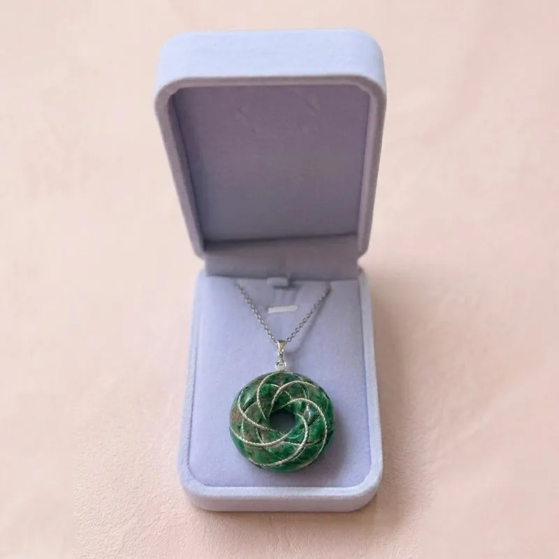 Selected Product Image