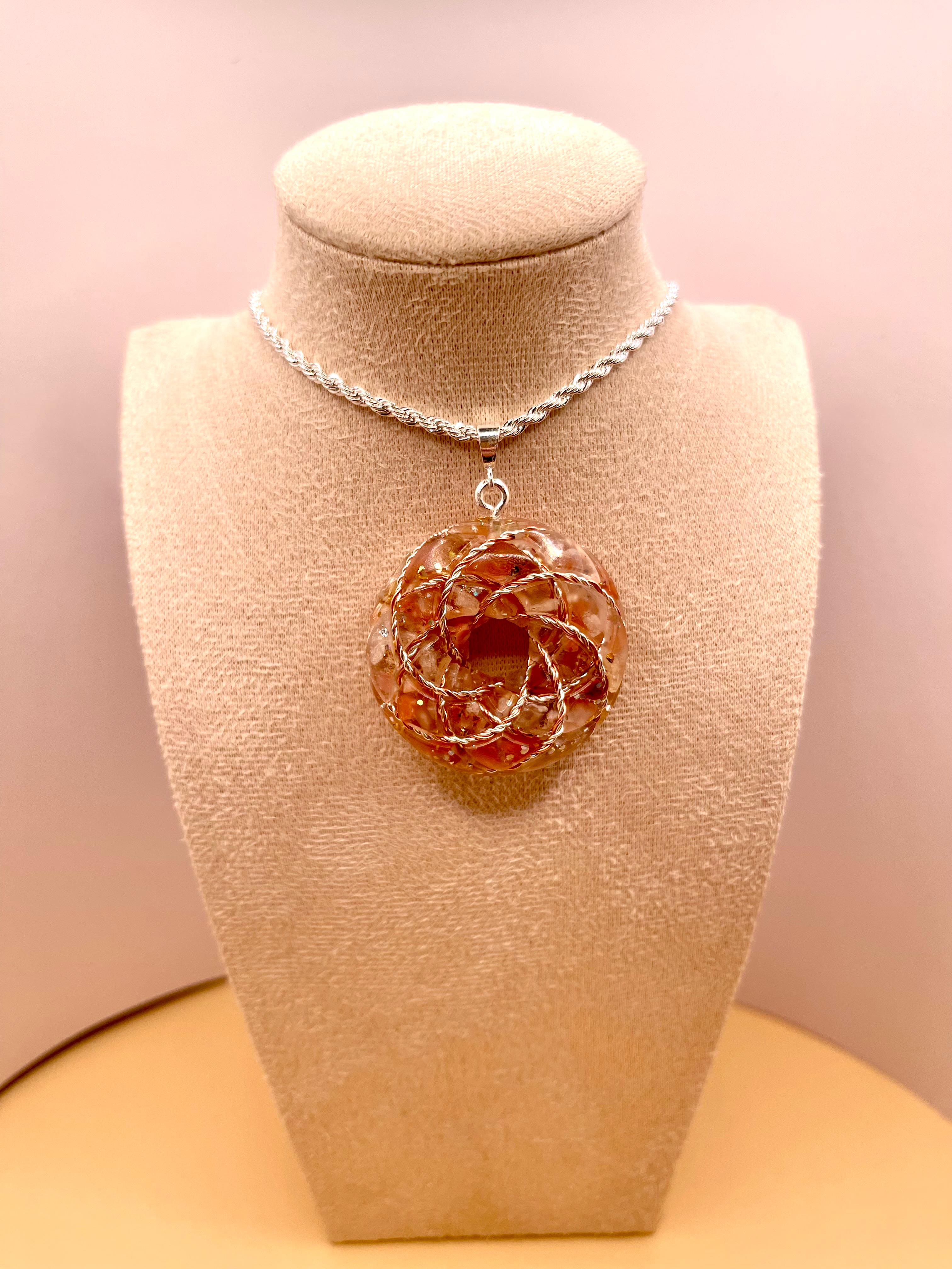 Pandantiv Toroidal „Scânteia Succesului” – Energie Solară, Creativitate & Manifestare Rapidă